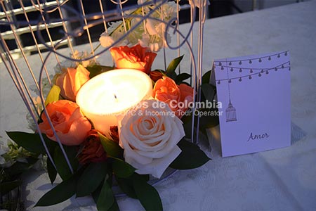 Decoración evento, centro de mesa bodas