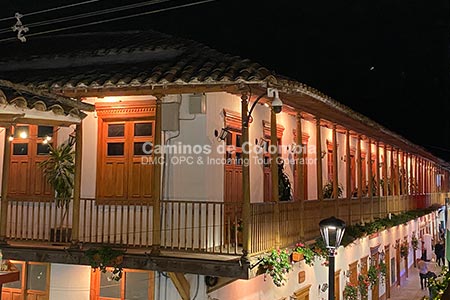 Tour entre Pesebres, Luces y Villancicos